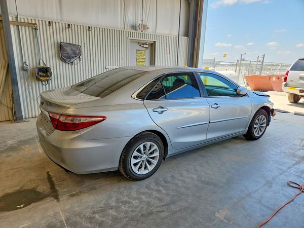 2015 TOYOTA CAMRY