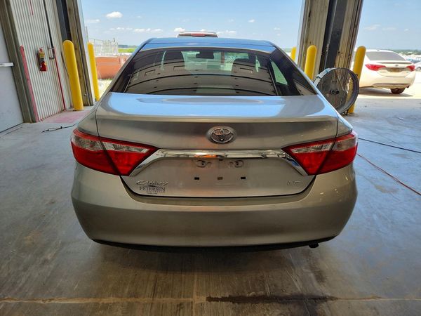 2015 TOYOTA CAMRY