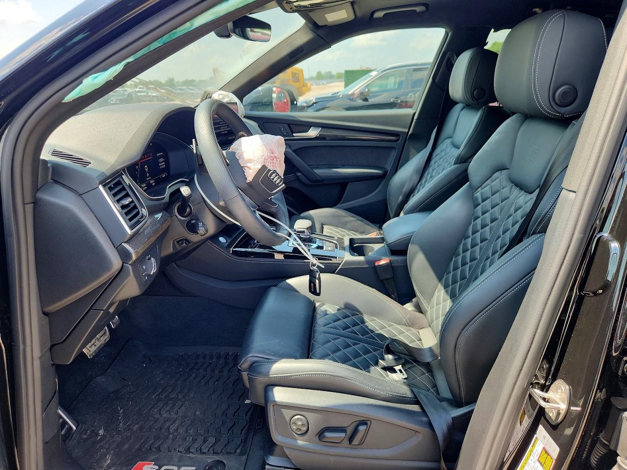 2025 AUDI SQ5 quattro Premium Plus