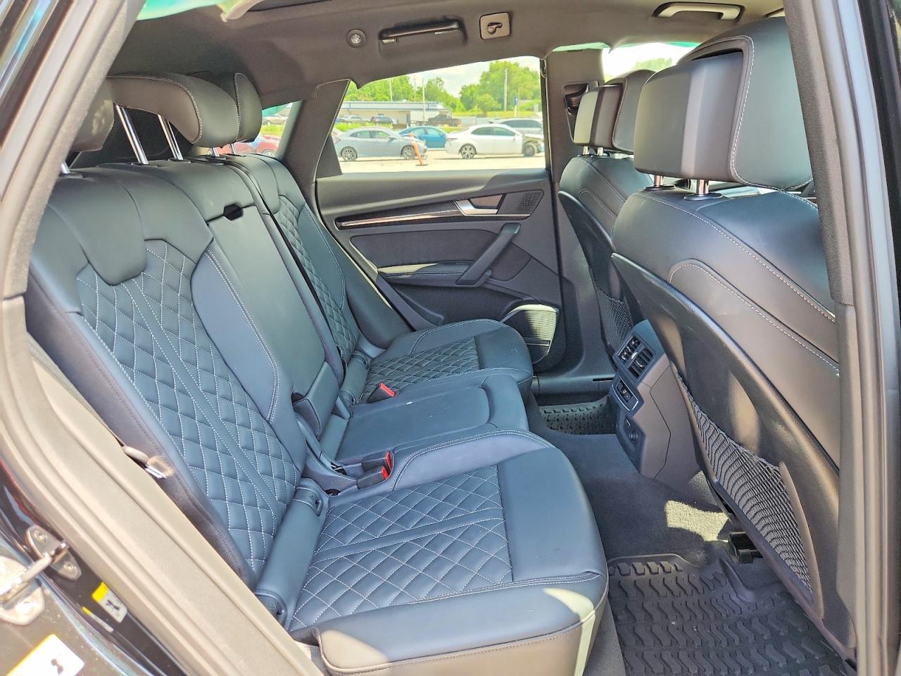 2025 AUDI SQ5 quattro Premium Plus