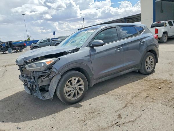2017 HYUNDAI TUCSON SE (no options)