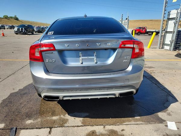 2017 VOLVO S60 CROSS COUNTRY Platinum