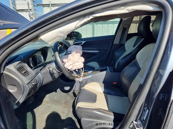 2017 VOLVO S60 CROSS COUNTRY Platinum