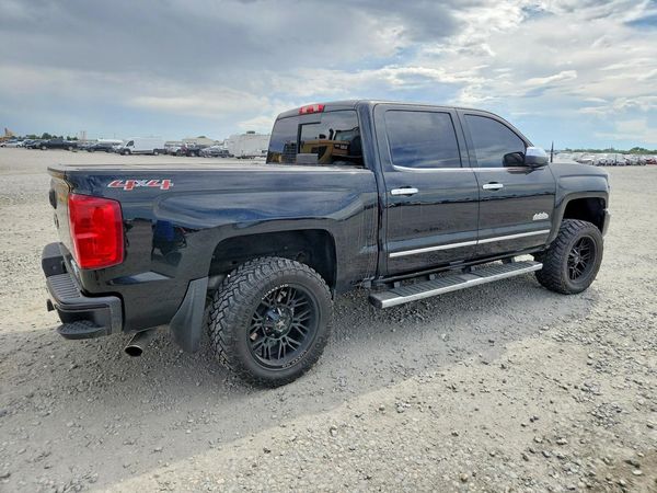 2017 CHEVROLET SILVERADO High Country