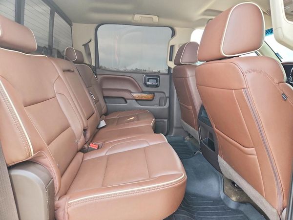 2017 CHEVROLET SILVERADO High Country