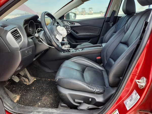 2018 MAZDA 3