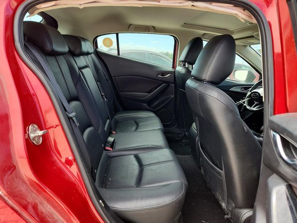 2018 MAZDA 3