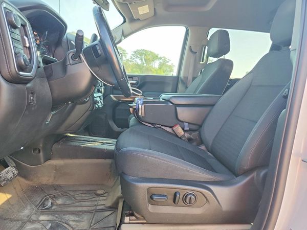 2022 CHEVROLET SILVERADO LT — DENT