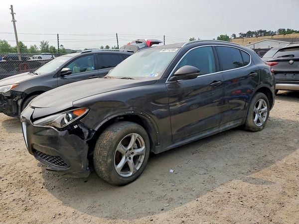 2018 ALFA ROMEO STELVIO AWD