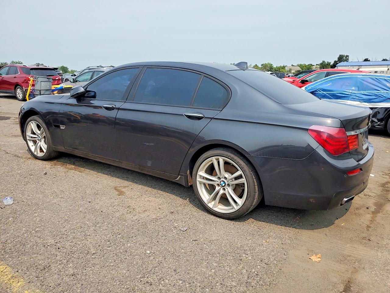 2013 BMW 740