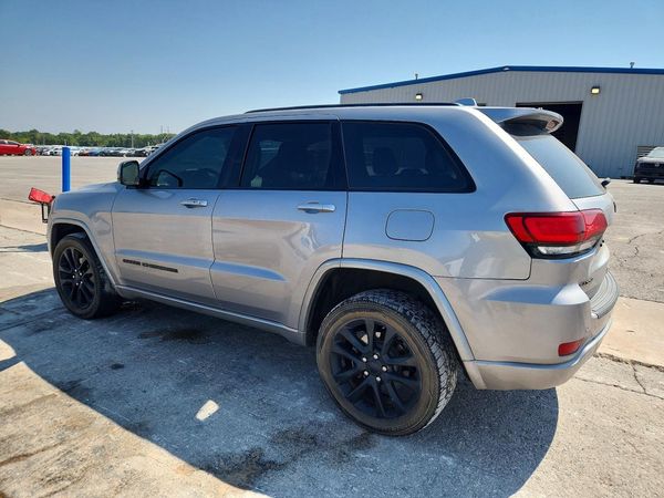 2020 JEEP GRAND CHEROKEE LAREDO 4X4