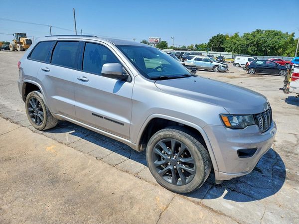 2020 JEEP GRAND CHEROKEE LAREDO 4X4