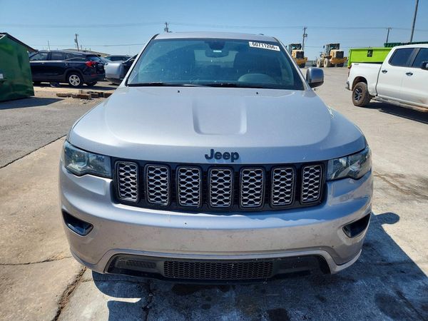 2020 JEEP GRAND CHEROKEE LAREDO 4X4