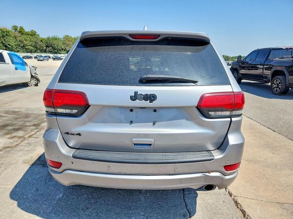 2020 JEEP GRAND CHEROKEE LAREDO 4X4