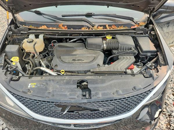 2019 CHRYSLER PACIFICA