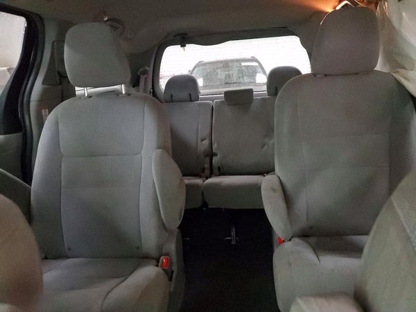2015 TOYOTA SIENNA
