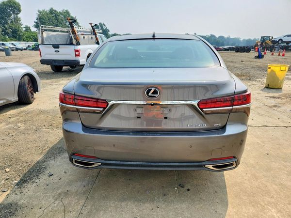 2018 LEXUS LS 500