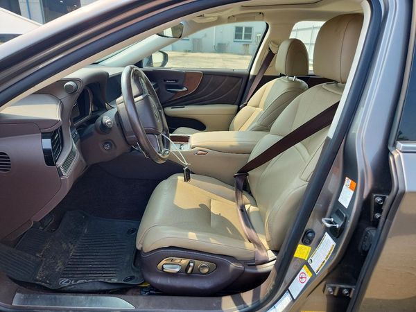 2018 LEXUS LS 500