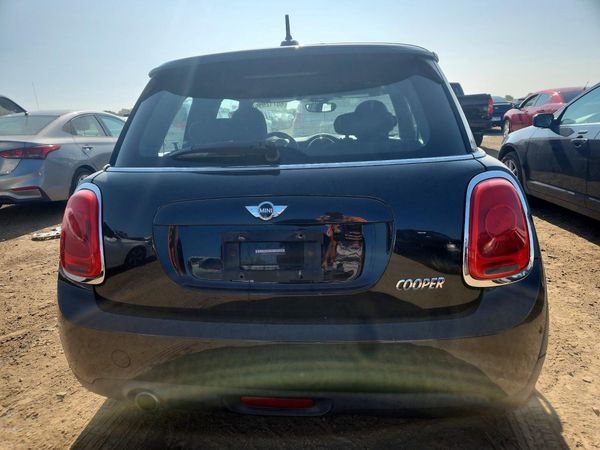 2016 MINI COOPER