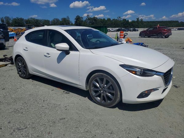 2018 MAZDA 3 Grand Touring