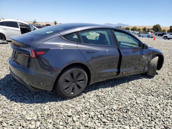 2026 TESLA MODEL 3