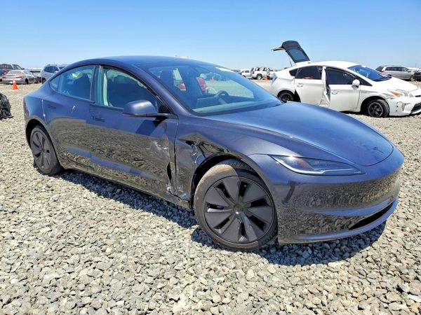 2026 TESLA MODEL 3