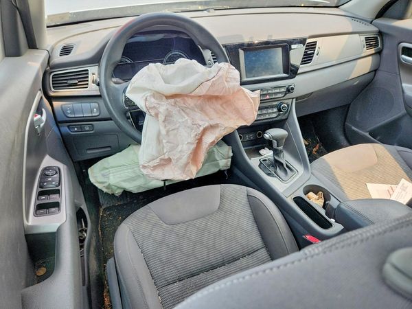 2017 KIA NIRO FE / LX / LX Tech