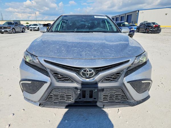 2022 TOYOTA CAMRY