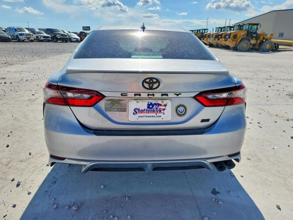 2022 TOYOTA CAMRY