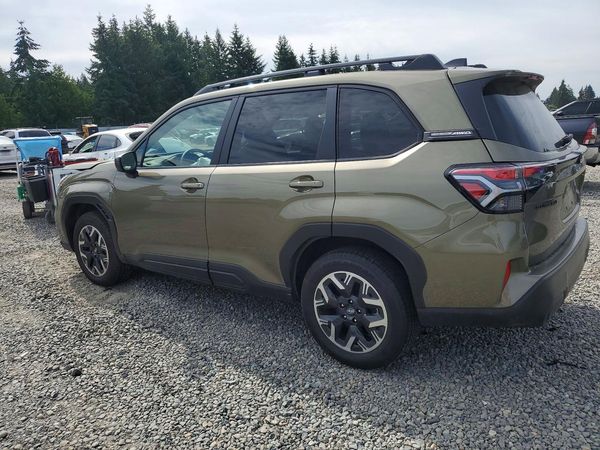 2025 SUBARU FORESTER Premium