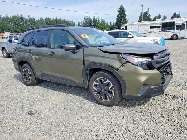 2025 SUBARU FORESTER Premium