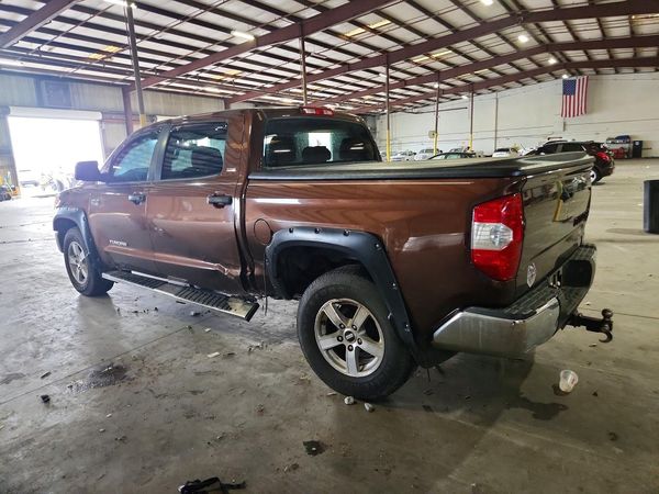 2017 TOYOTA TUNDRA SR5