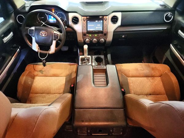 2017 TOYOTA TUNDRA SR5