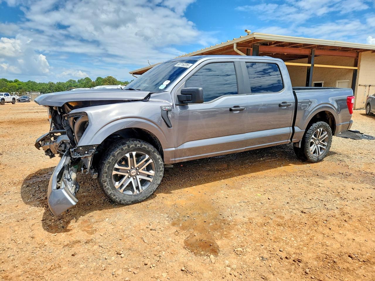 2022 FORD F150 SuperCrew — Front 3/4