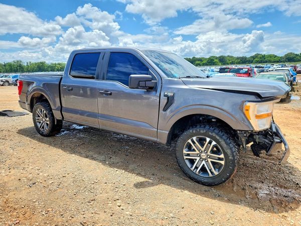 2022 FORD F150 SuperCrew — Passenger 3/4