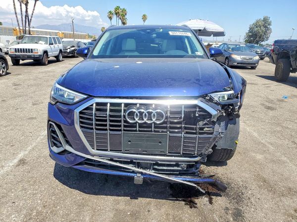 2021 AUDI Q3 S Line quattro Premium