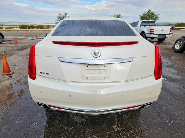 2013 CADILLAC XTS Luxury