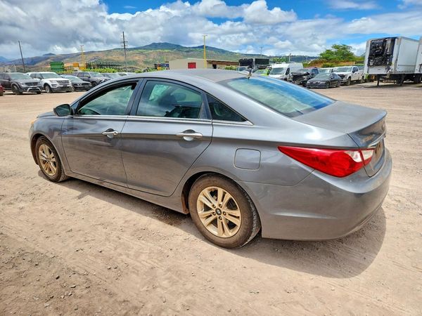 2013 HYUNDAI SONATA GLS/ GLS Popular