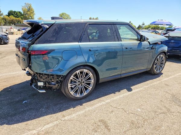 2026 LAND ROVER RANGE ROVER SPORT