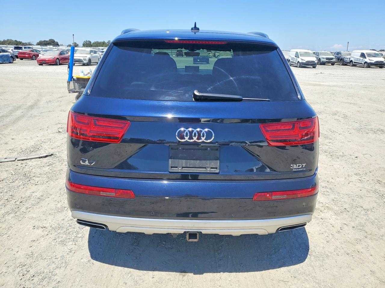 2017 AUDI Q7 quattro Premium Plus