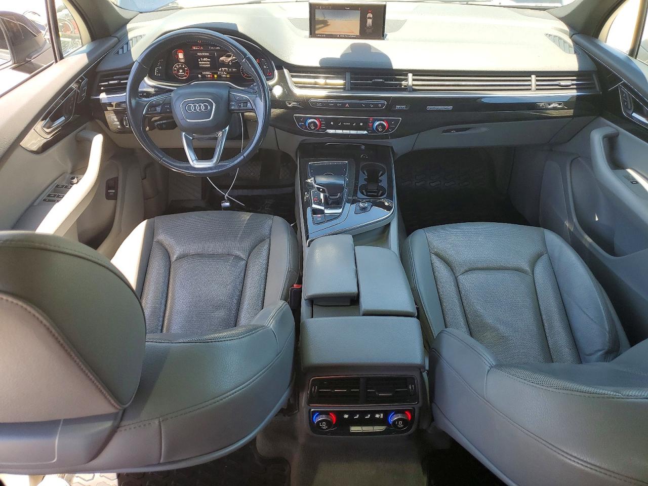 2017 AUDI Q7 quattro Premium Plus