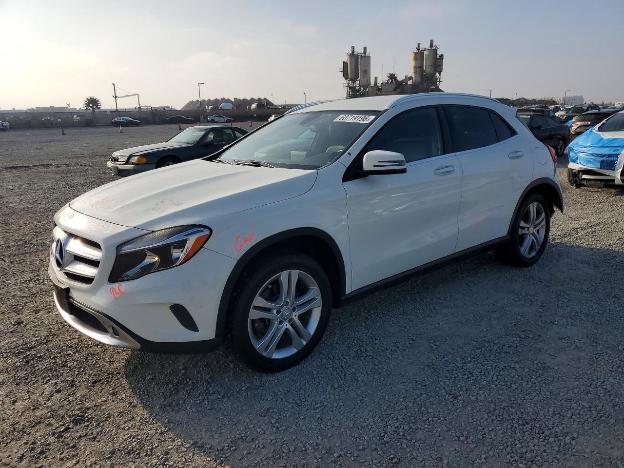 2016 MERCEDES-BENZ GLA GLA250-4M
