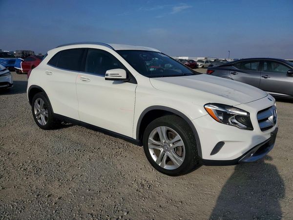 2016 MERCEDES-BENZ GLA GLA250-4M