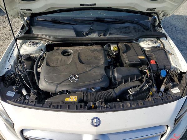 2016 MERCEDES-BENZ GLA GLA250-4M