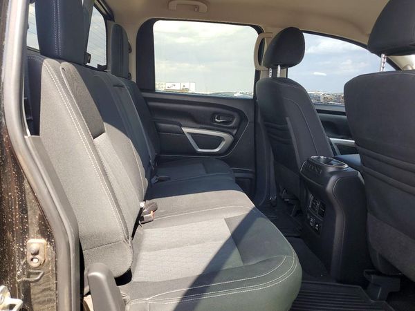 2019 NISSAN TITAN