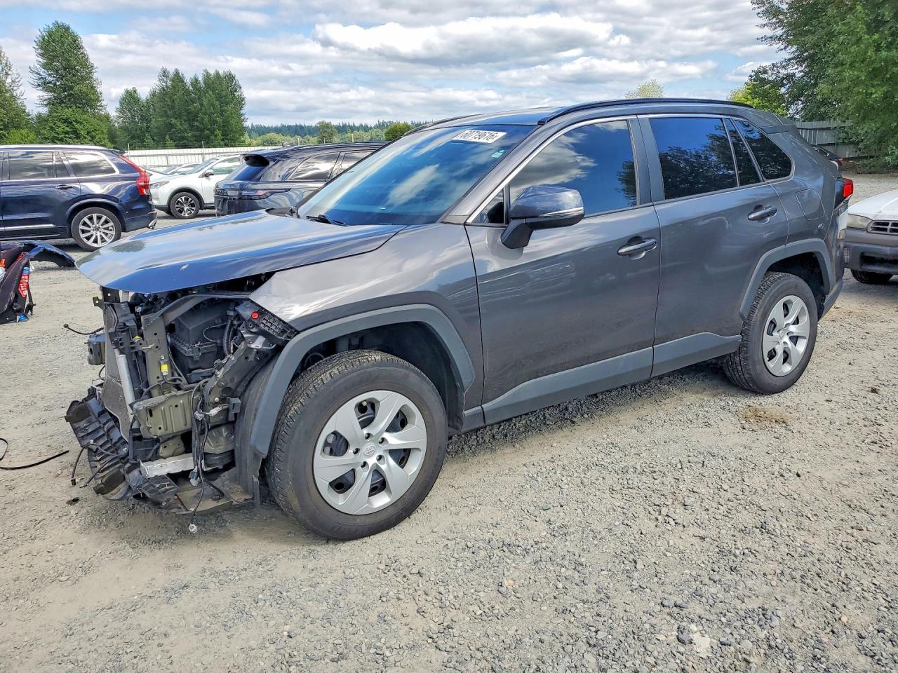 2020 TOYOTA RAV4 LE