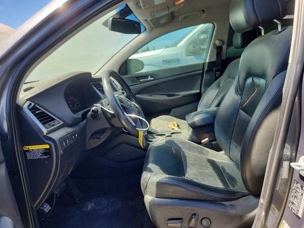 2016 HYUNDAI TUCSON