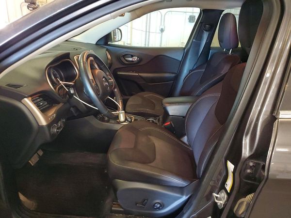 2015 JEEP CHEROKEE LATITUDE 4X4