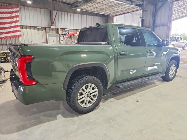 2022 TOYOTA TUNDRA