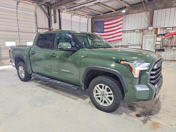 2022 TOYOTA TUNDRA